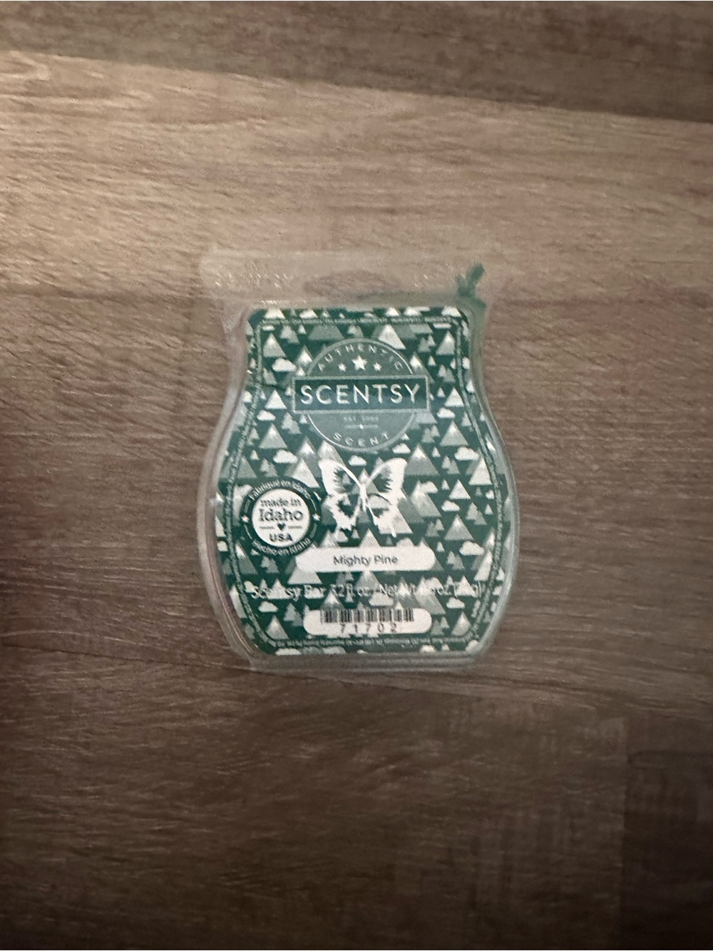 Scentsy Mighty Pine Wax Bar - Green